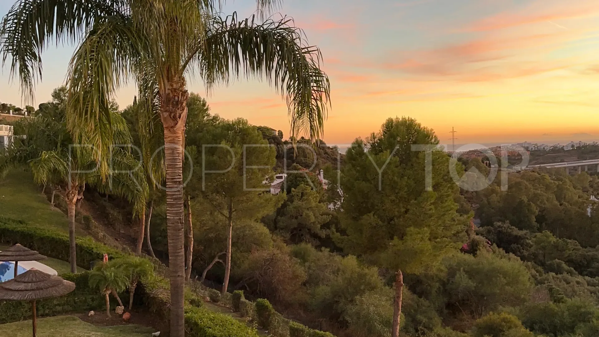 Se vende apartamento de 3 dormitorios en Benahavis