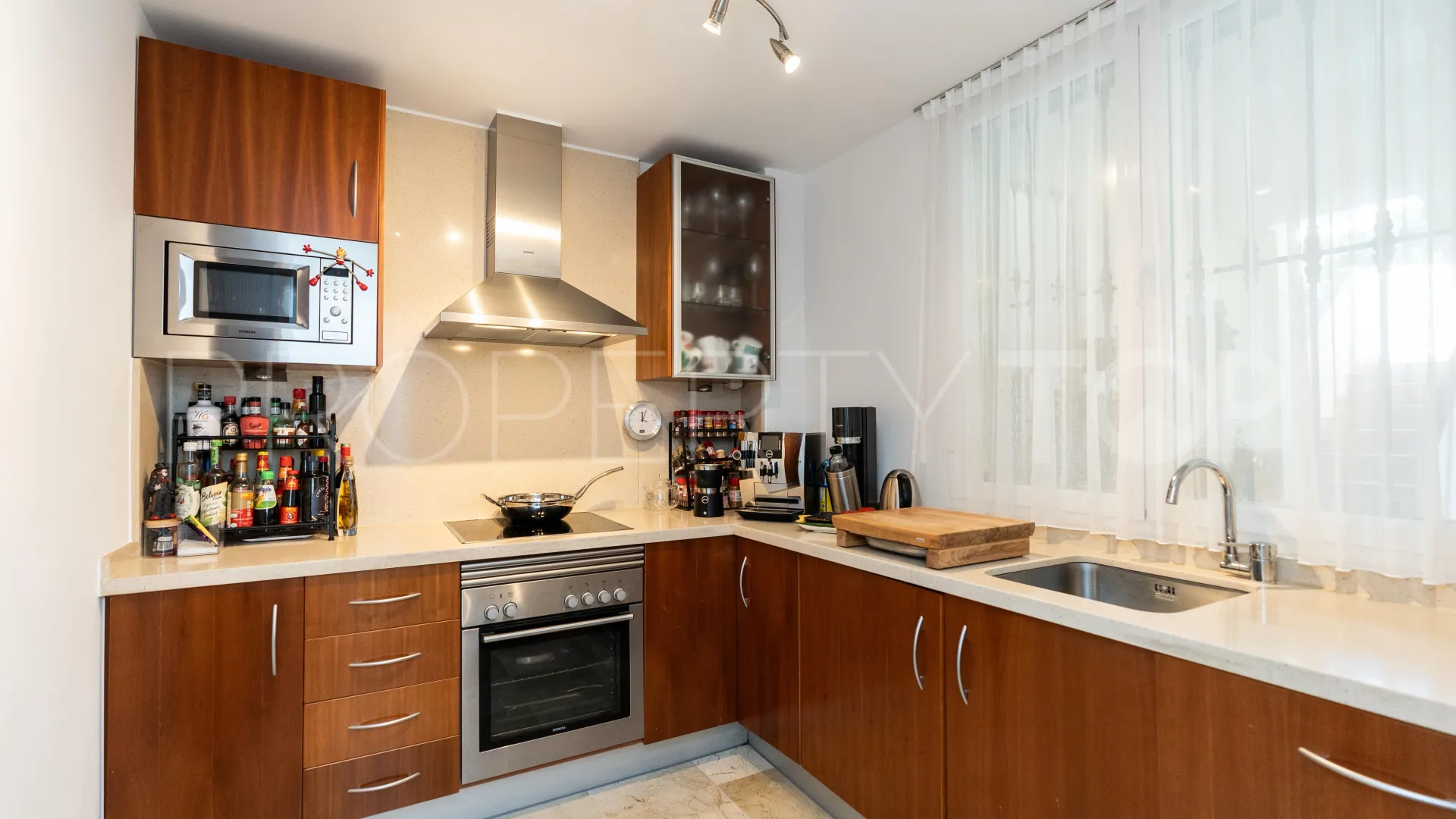 Se vende apartamento de 3 dormitorios en Benahavis
