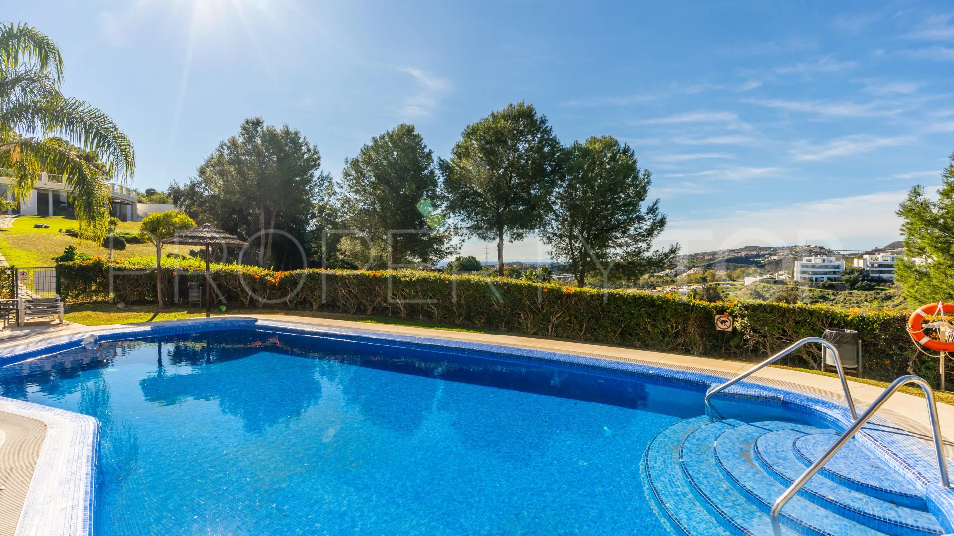Se vende apartamento de 3 dormitorios en Benahavis