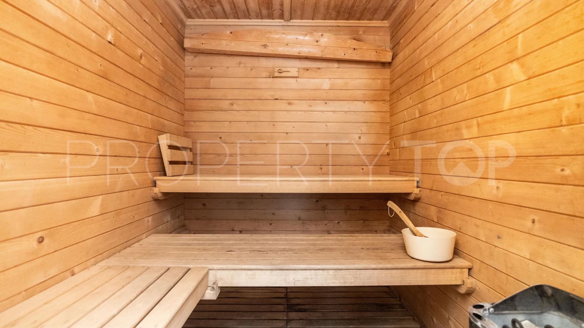 Se vende apartamento de 3 dormitorios en Benahavis