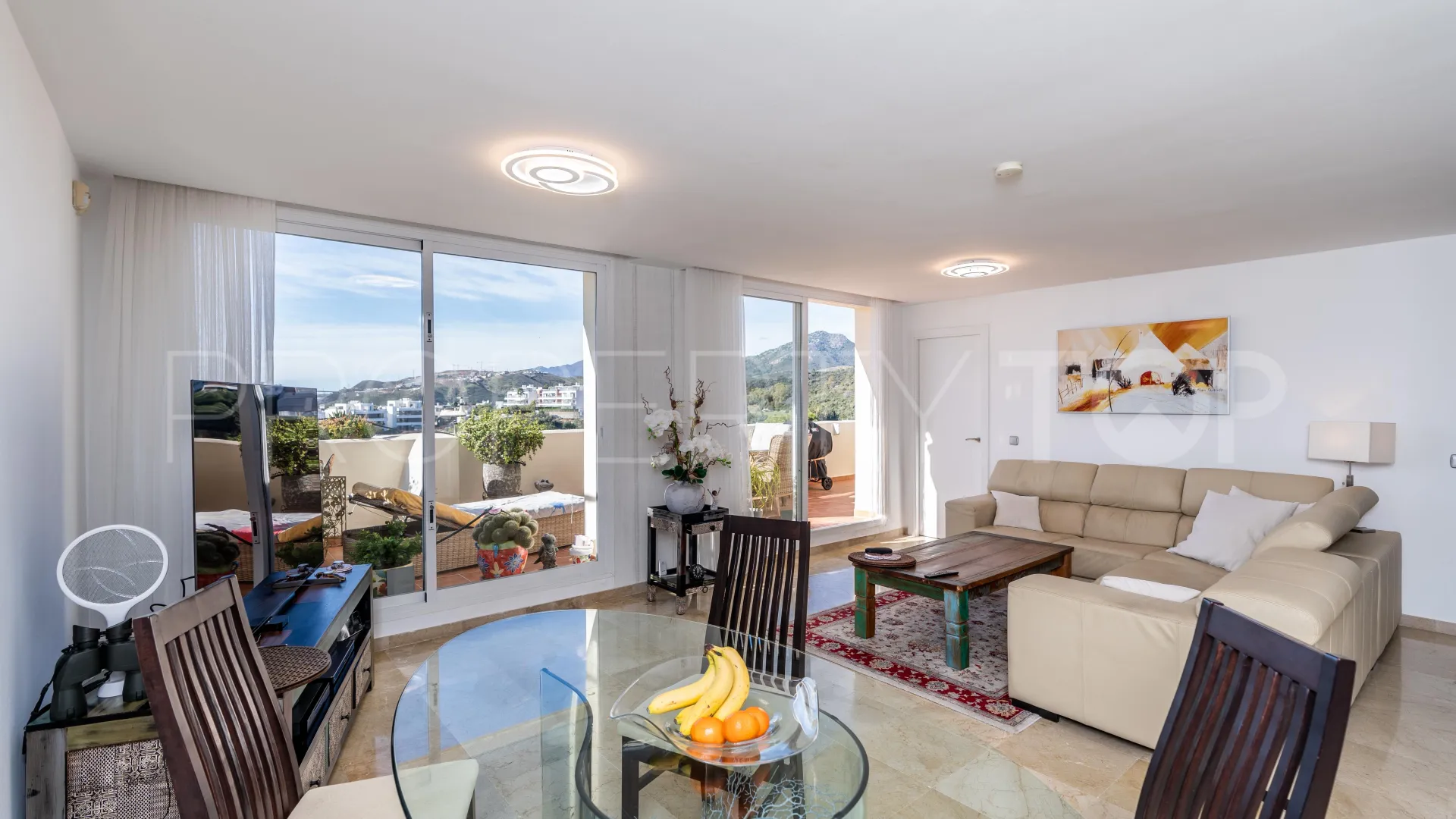 Se vende apartamento de 3 dormitorios en Benahavis