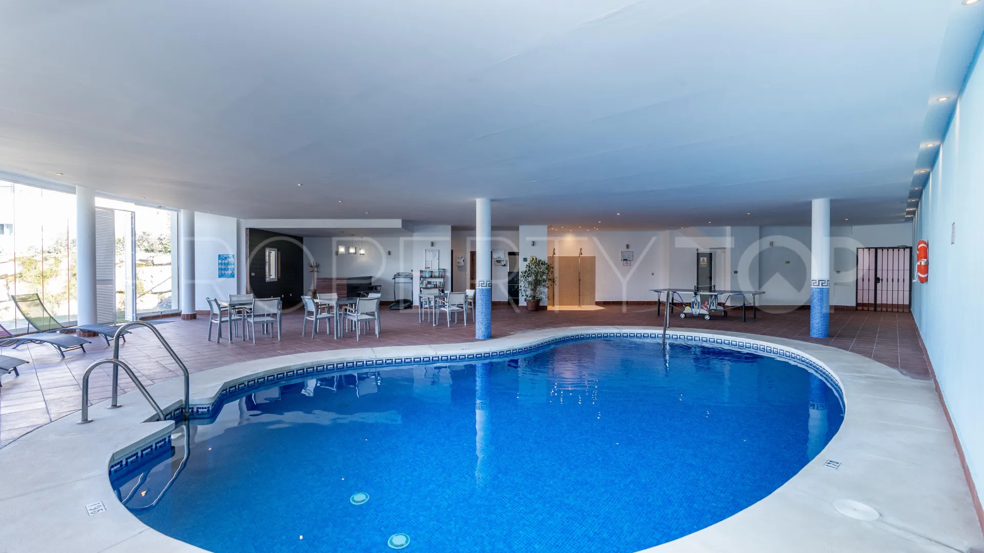 Se vende apartamento de 3 dormitorios en Benahavis
