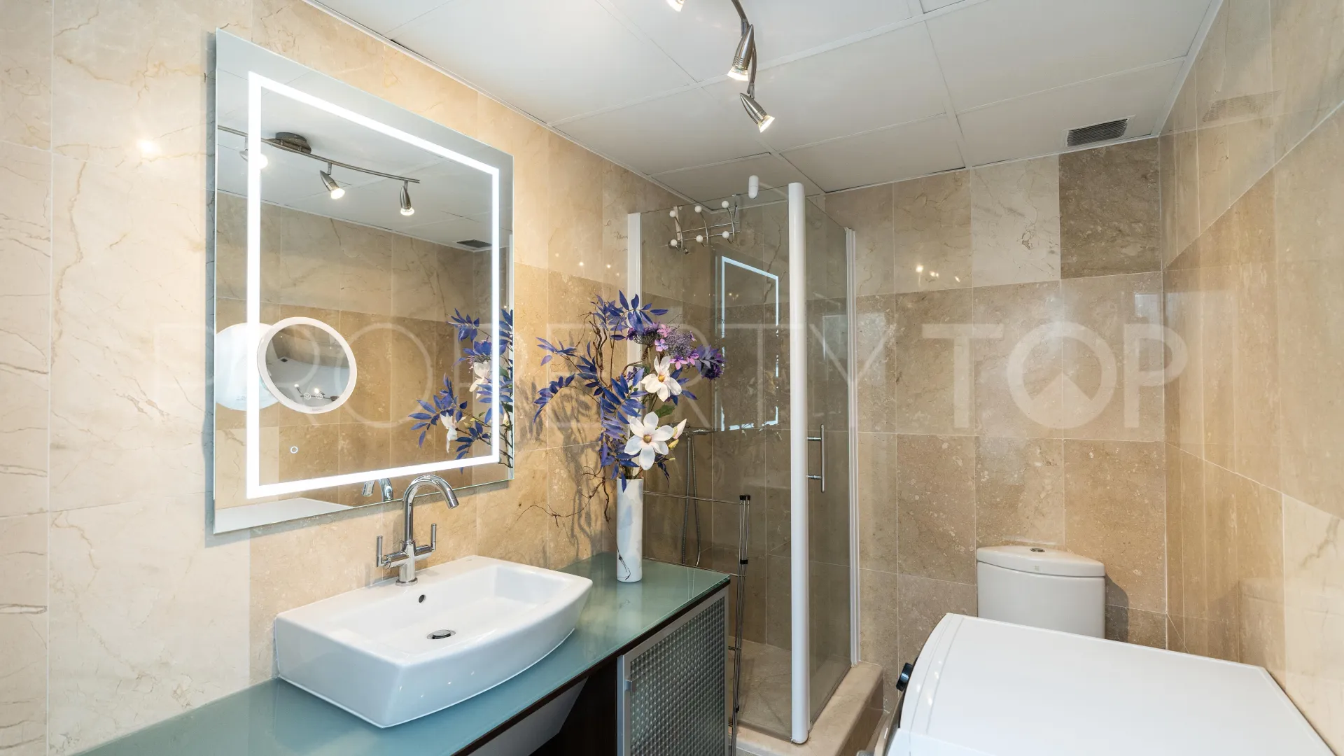 Se vende apartamento de 3 dormitorios en Benahavis