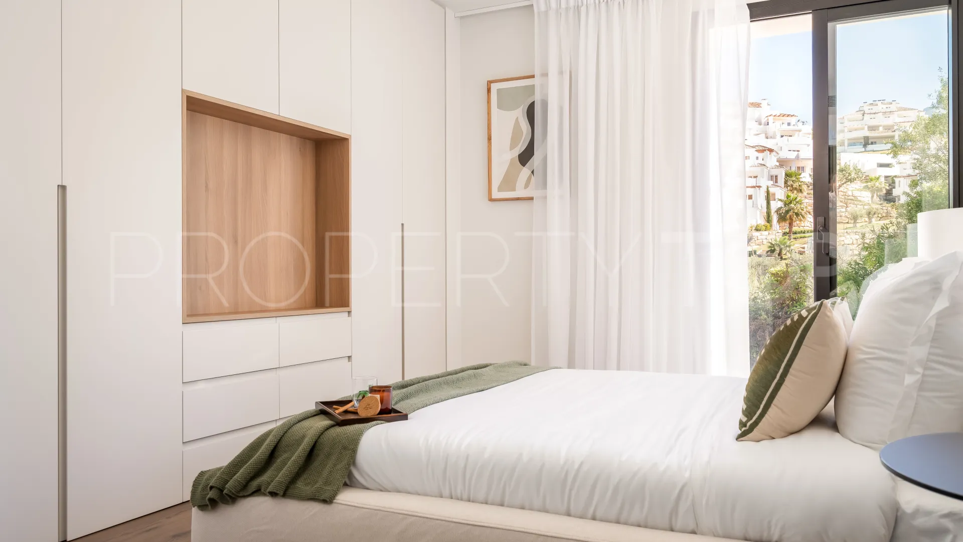 Villa for sale in Los Naranjos Hill Club with 6 bedrooms