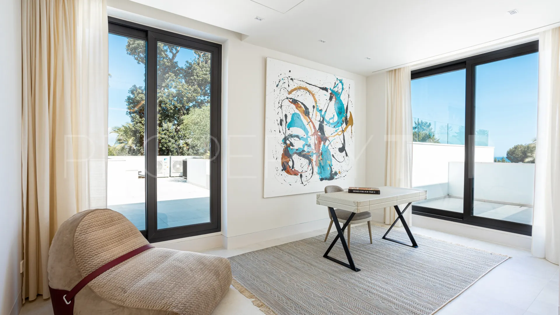 Villa for sale in New Golden Mile with 4 bedrooms