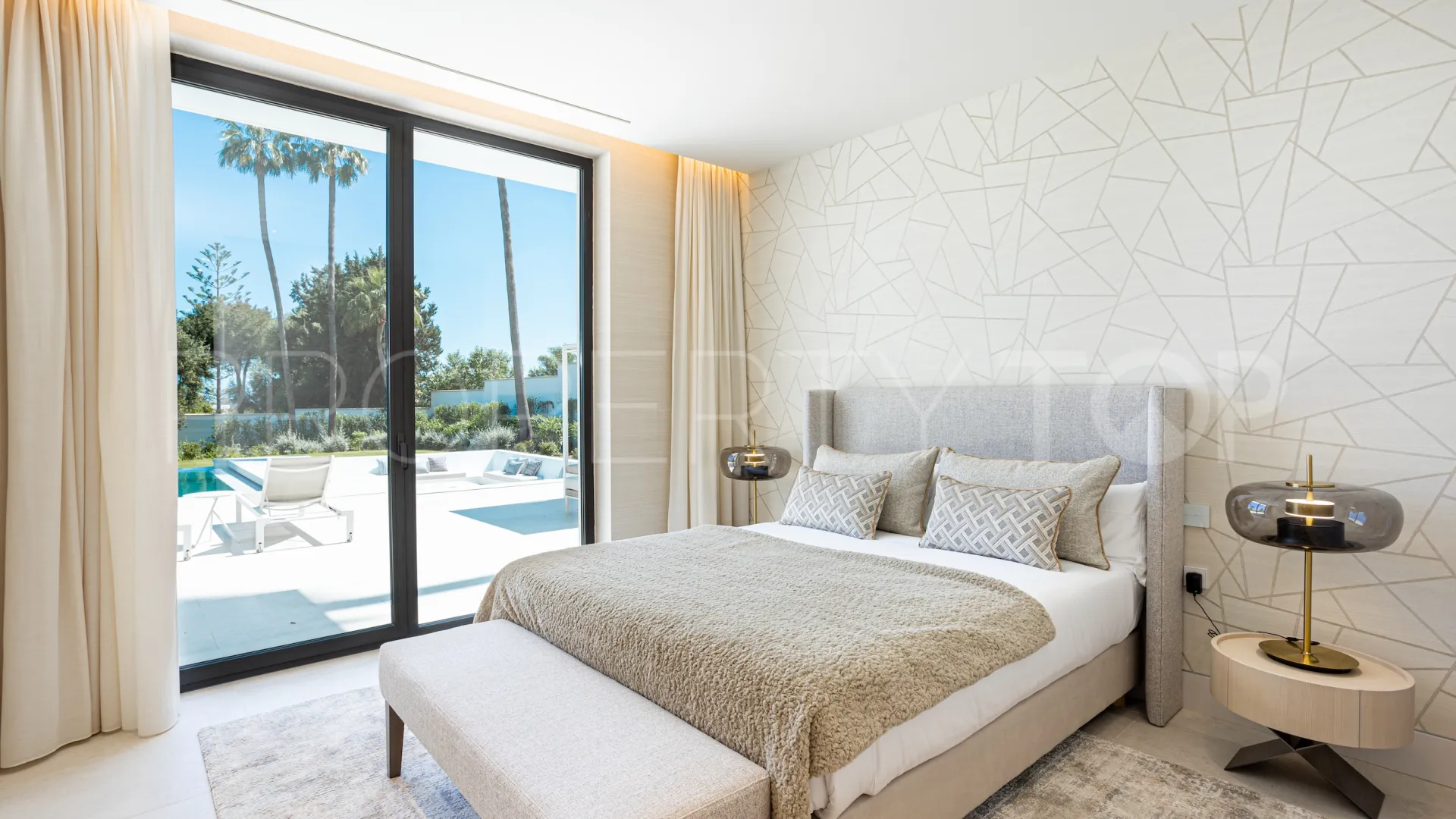 Villa for sale in New Golden Mile with 4 bedrooms