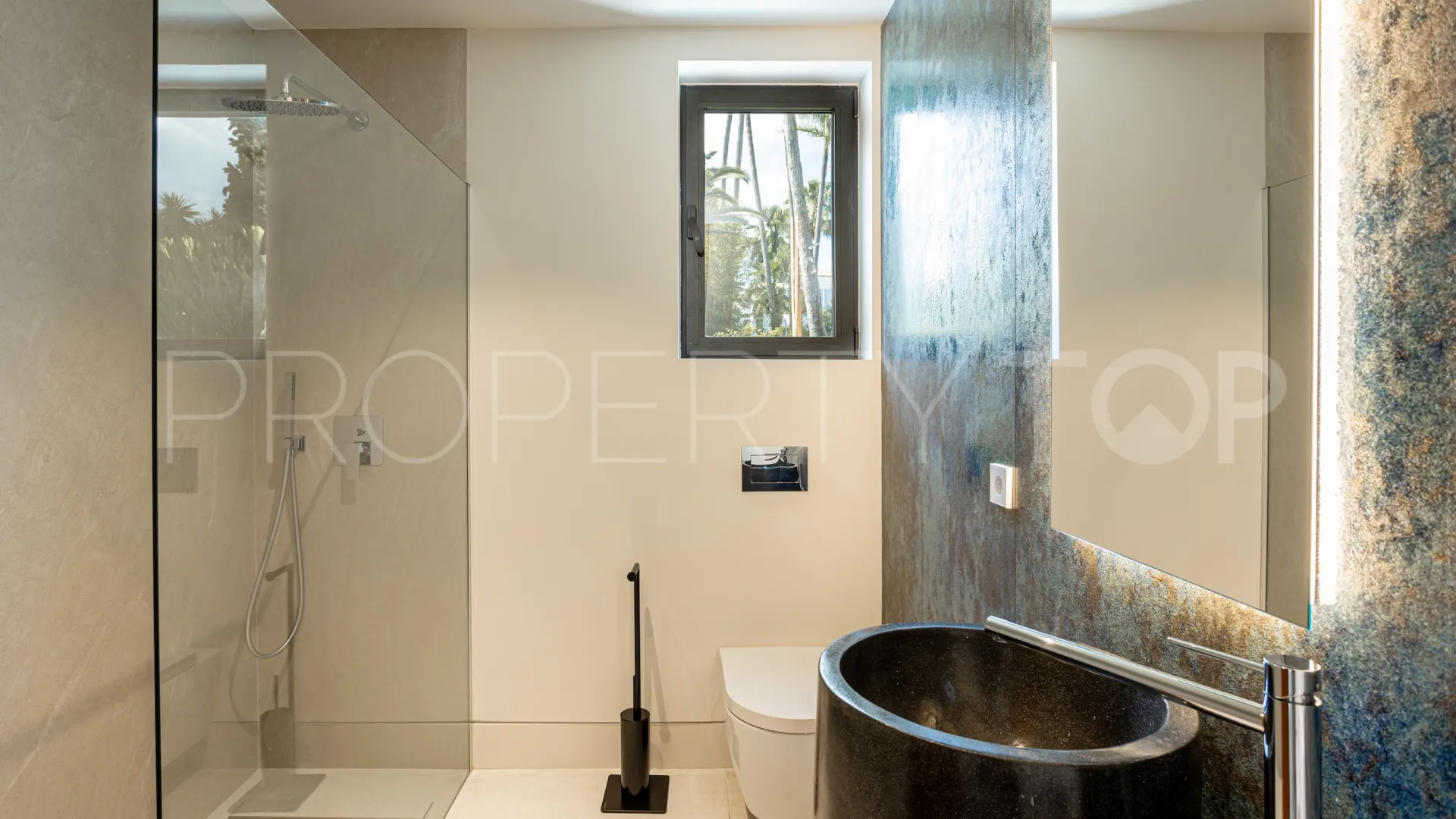 Villa for sale in New Golden Mile with 4 bedrooms
