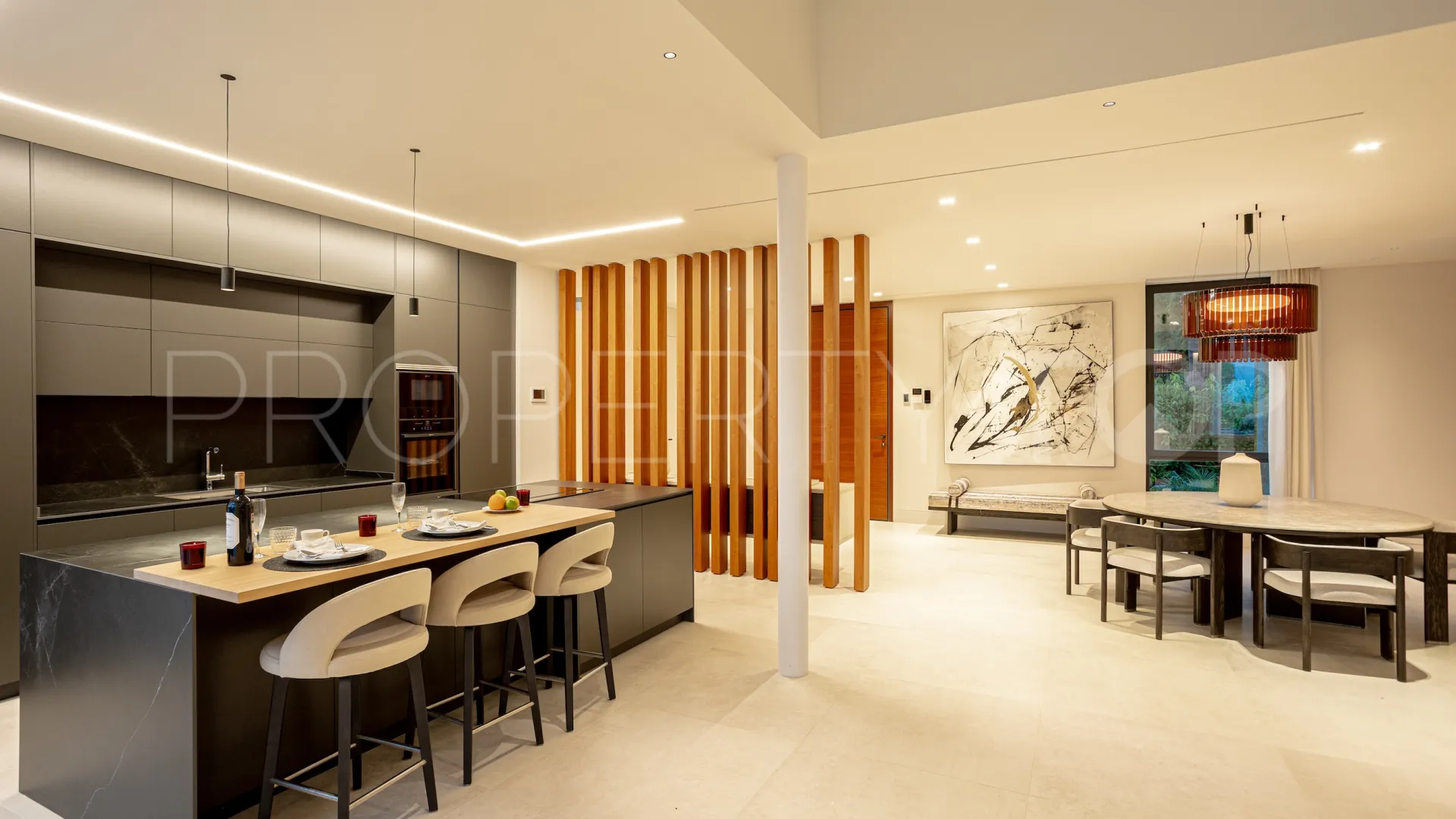 Villa for sale in New Golden Mile with 4 bedrooms