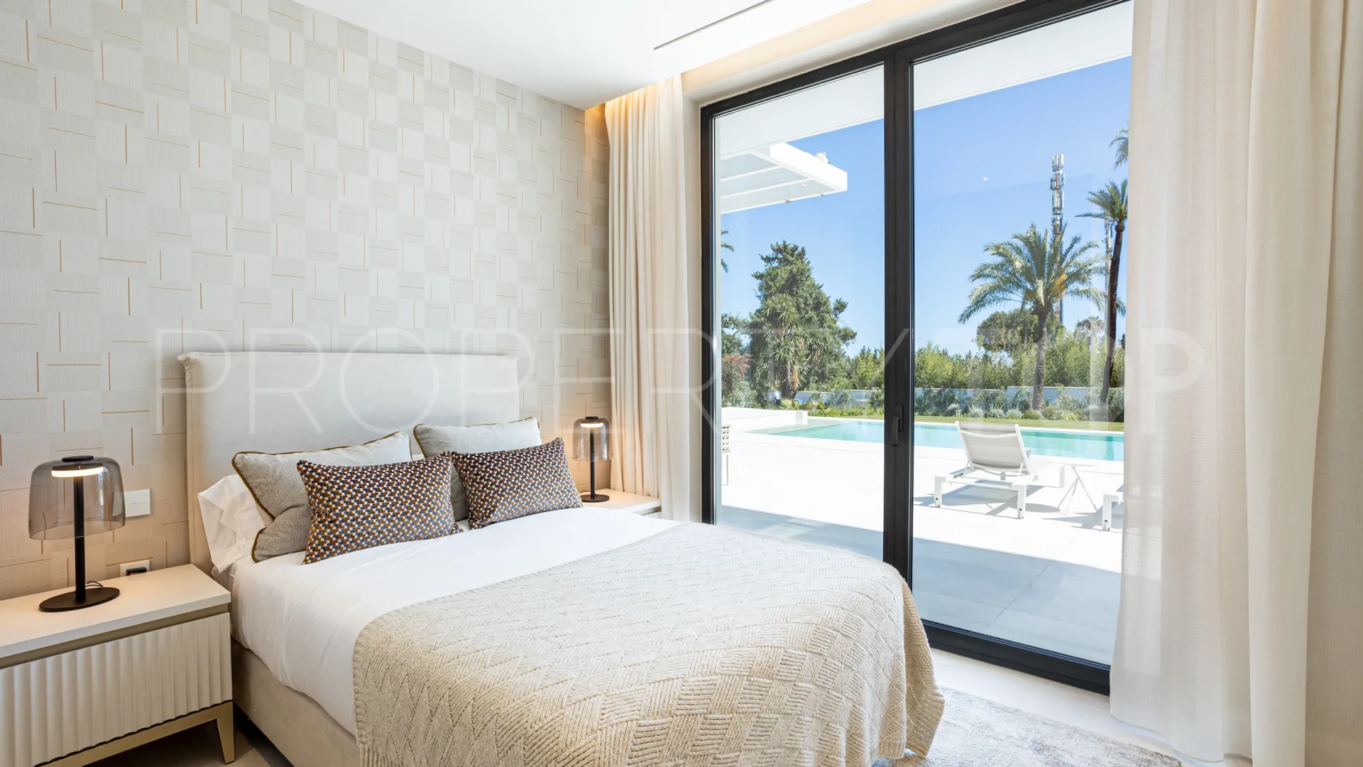 Villa for sale in New Golden Mile with 4 bedrooms