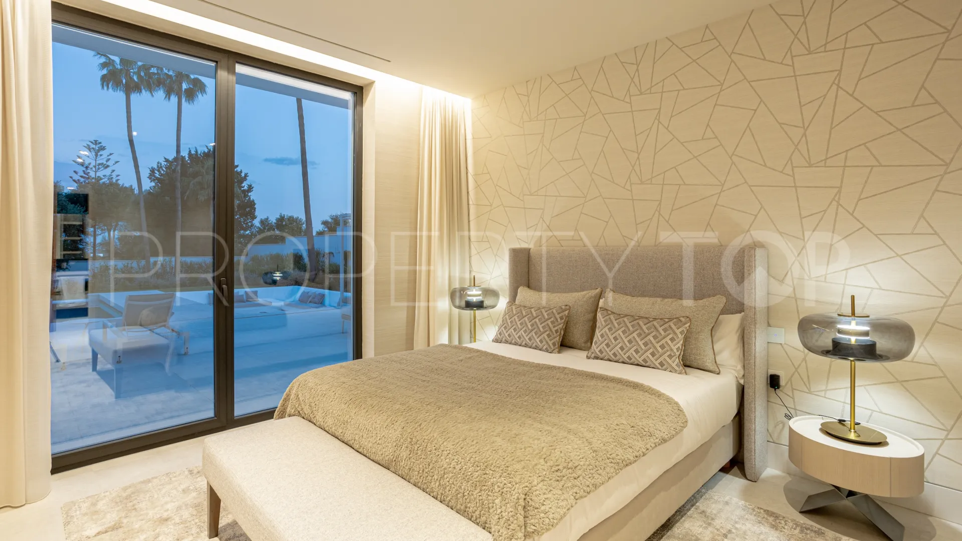 Villa for sale in New Golden Mile with 4 bedrooms