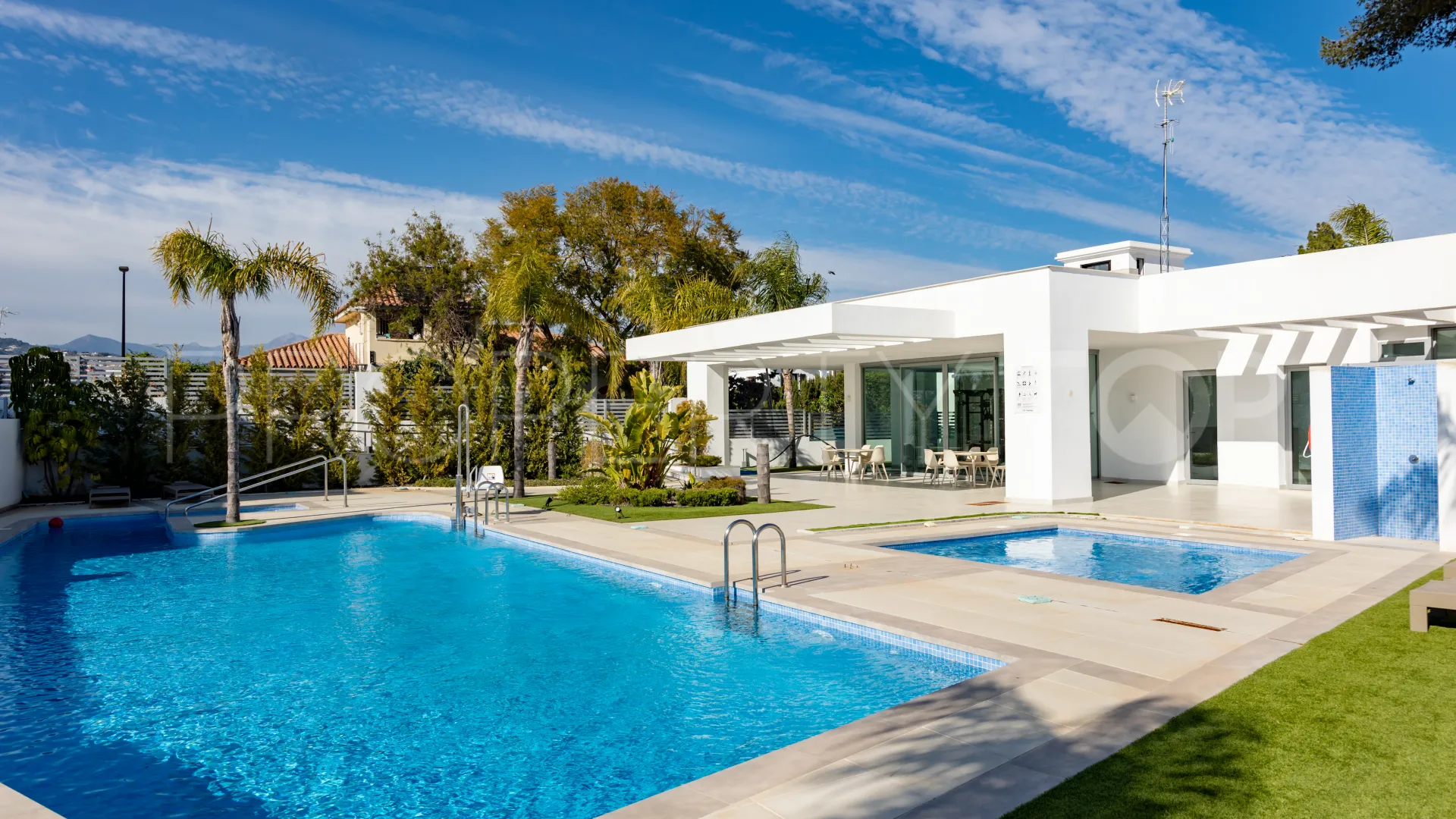 For sale Guadalmina Alta semi detached house with 3 bedrooms