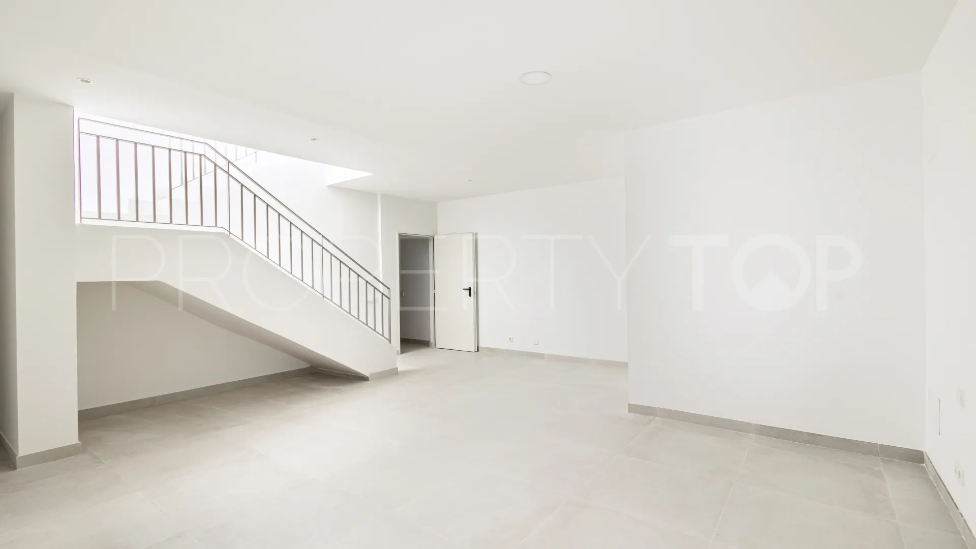 For sale Guadalmina Alta semi detached house with 3 bedrooms