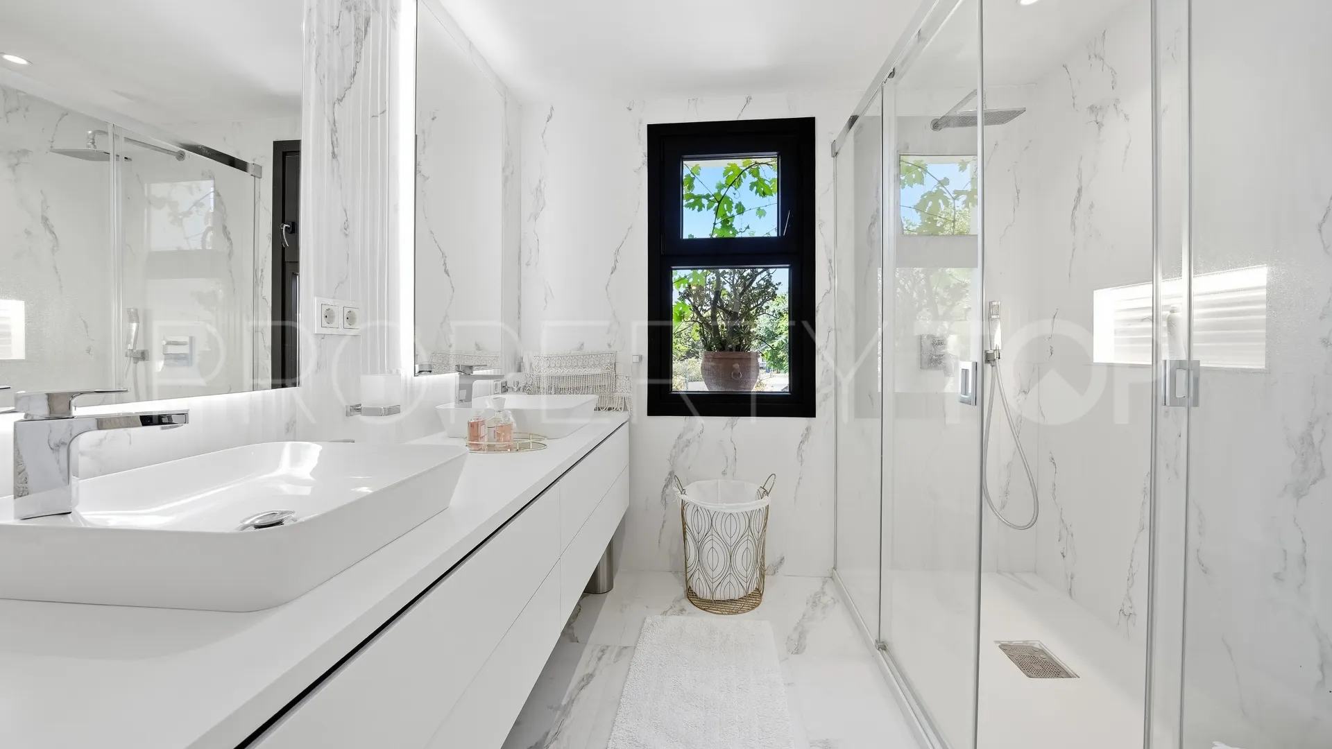 For sale Isdabe villa with 3 bedrooms