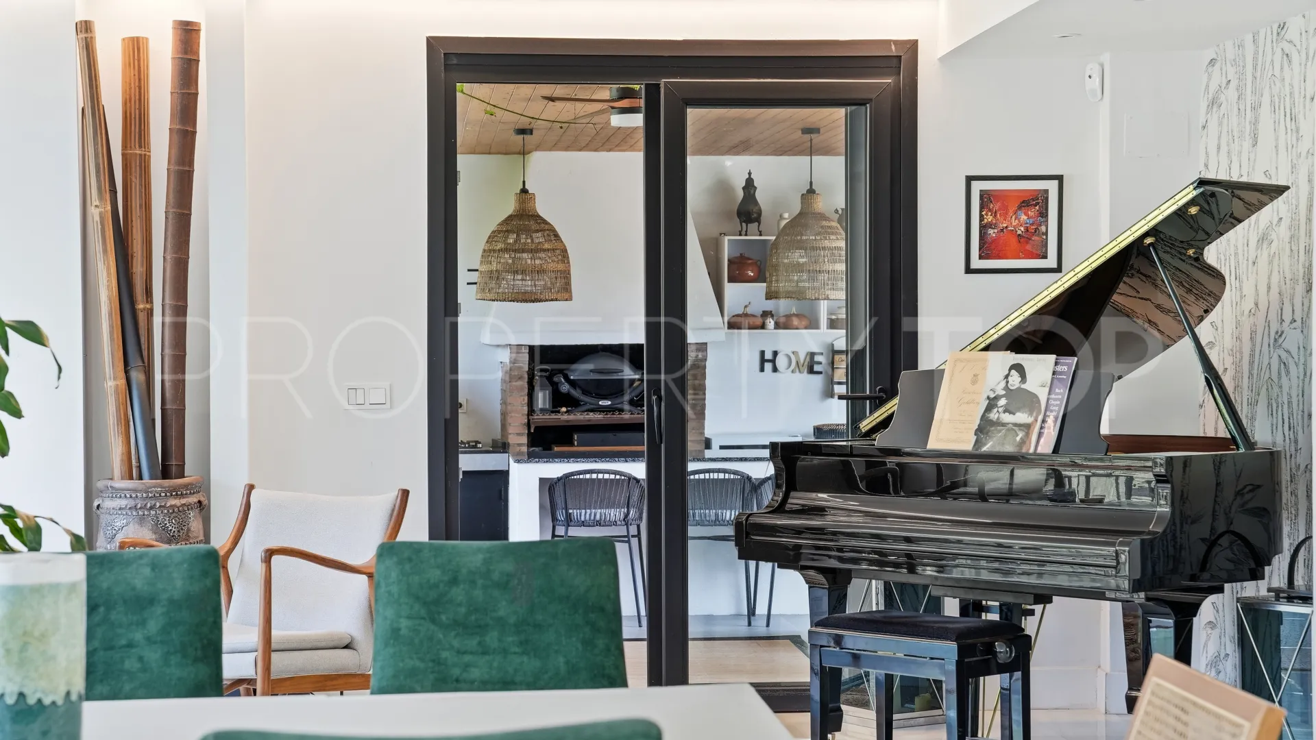 For sale Isdabe villa with 3 bedrooms