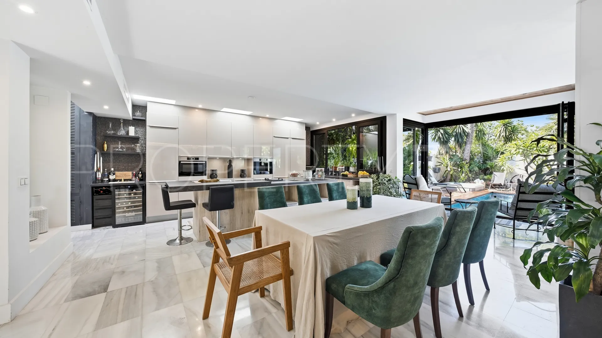 For sale Isdabe villa with 3 bedrooms