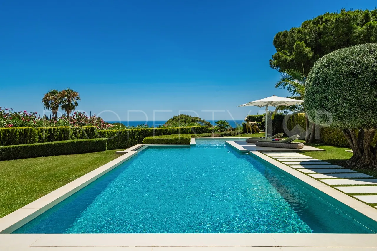 For sale villa with 5 bedrooms in Marbella Golden Mile