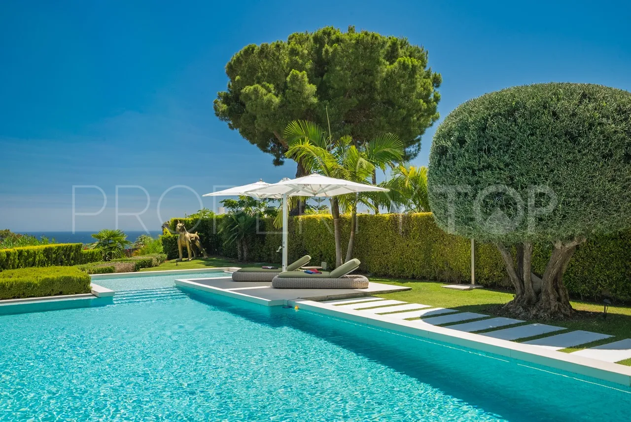 For sale villa with 5 bedrooms in Marbella Golden Mile
