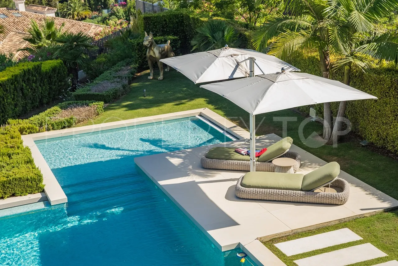 For sale villa with 5 bedrooms in Marbella Golden Mile
