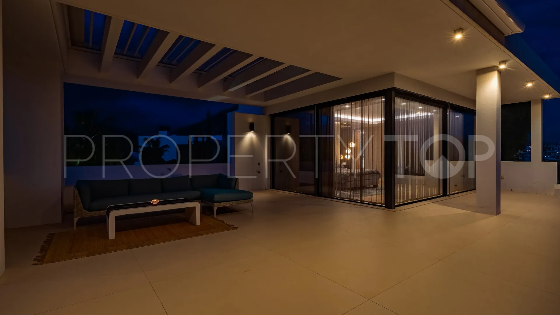 For sale villa with 5 bedrooms in Marbella Golden Mile