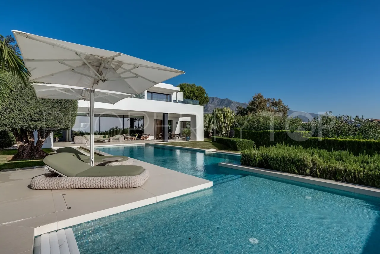 For sale villa with 5 bedrooms in Marbella Golden Mile