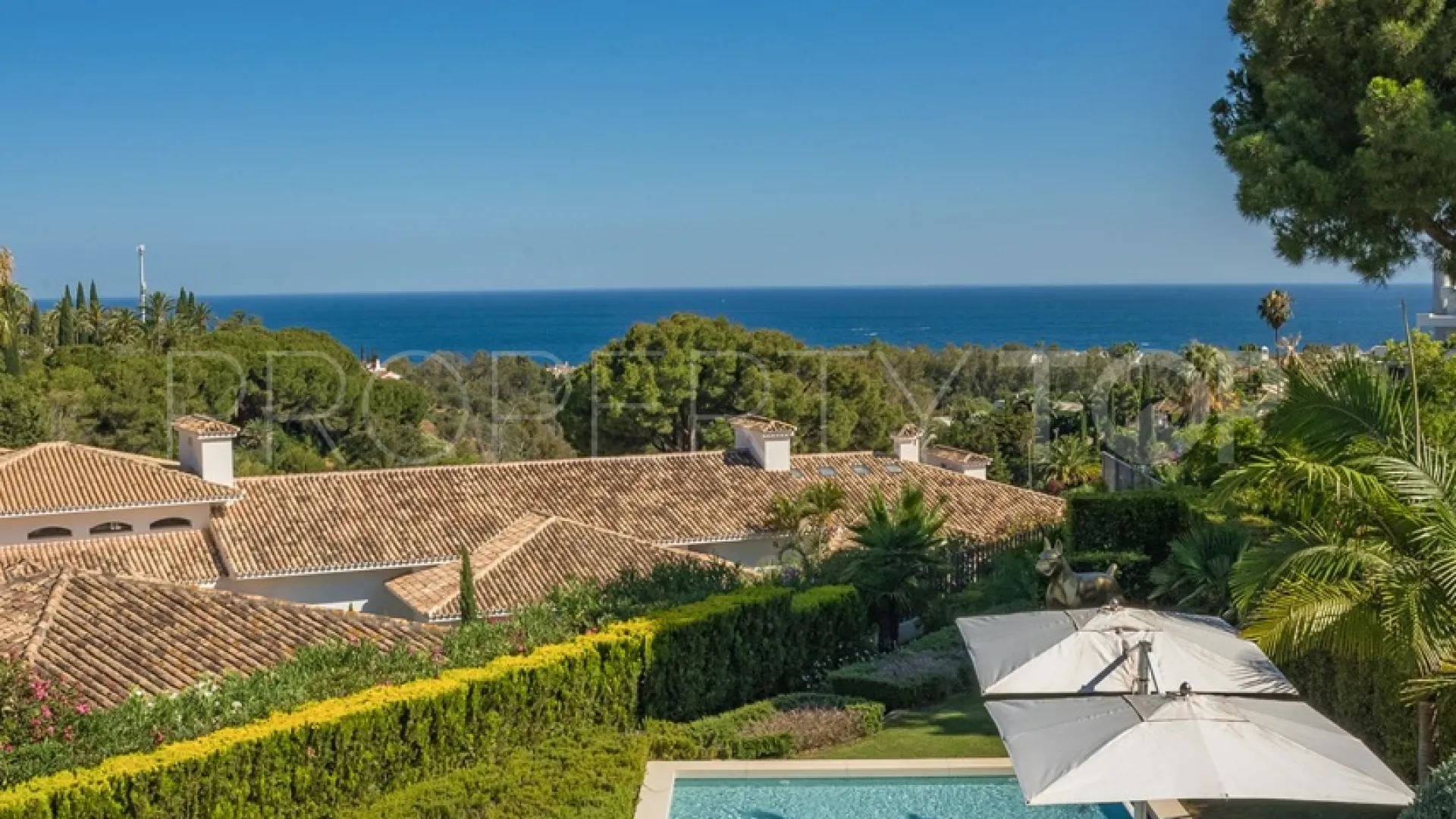 For sale villa with 5 bedrooms in Marbella Golden Mile
