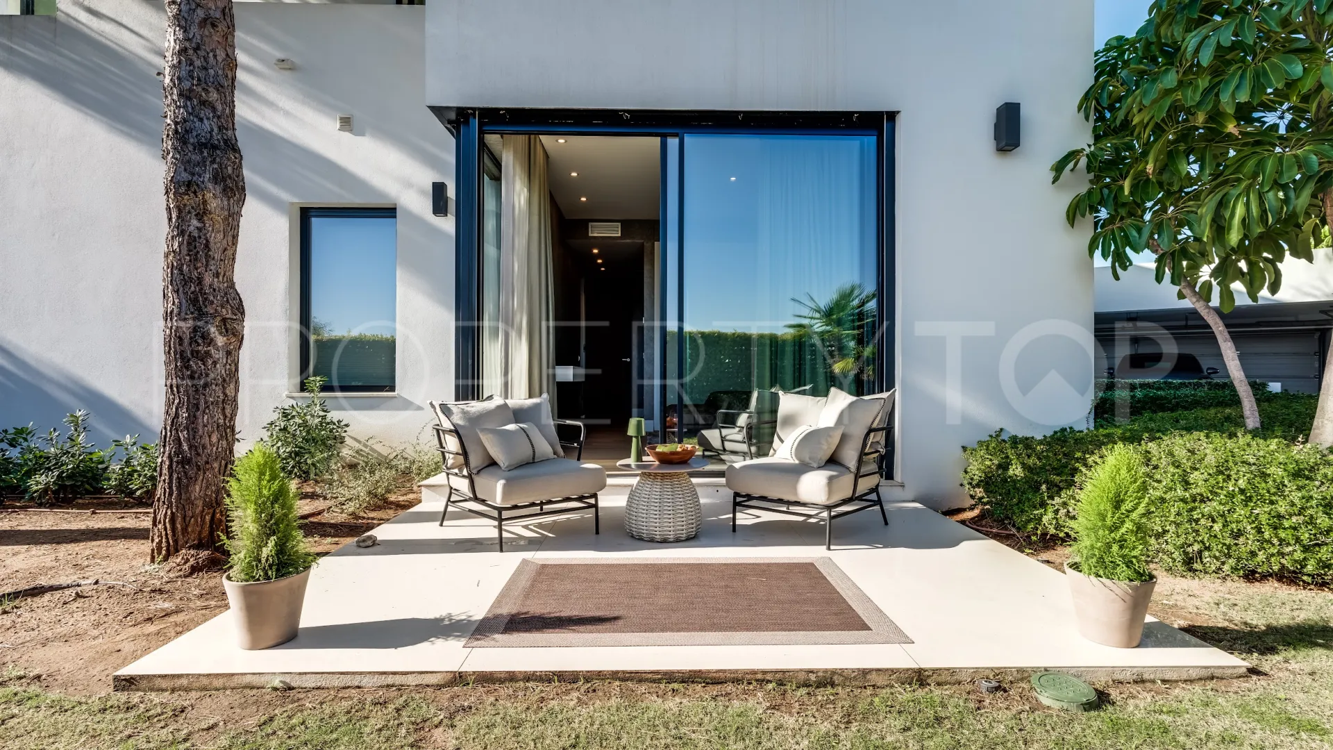 For sale villa with 5 bedrooms in Marbella Golden Mile