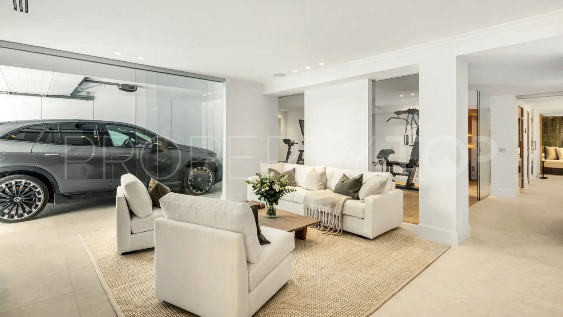 Comprar villa en Nueva Andalucia con 5 dormitorios