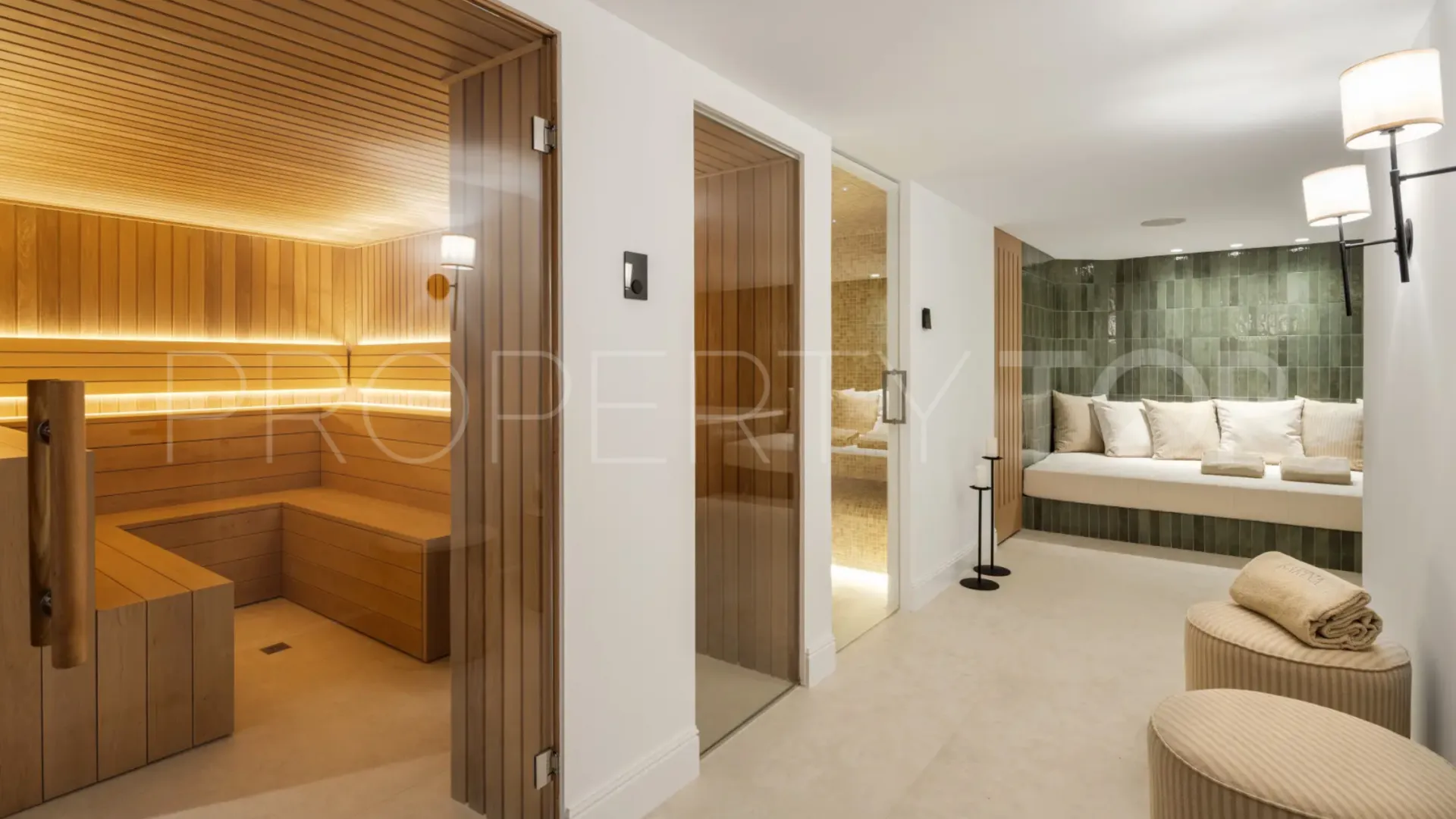 Comprar villa en Nueva Andalucia con 5 dormitorios