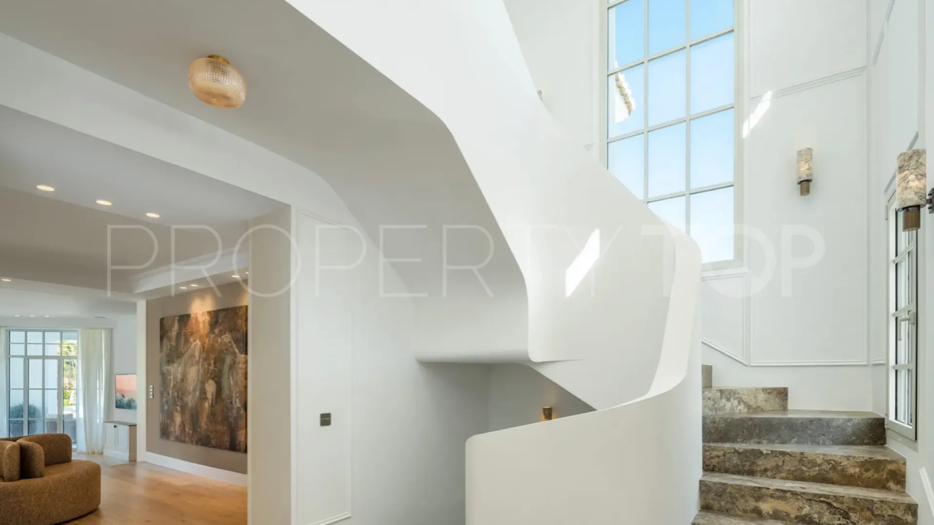 Comprar villa en Nueva Andalucia con 5 dormitorios