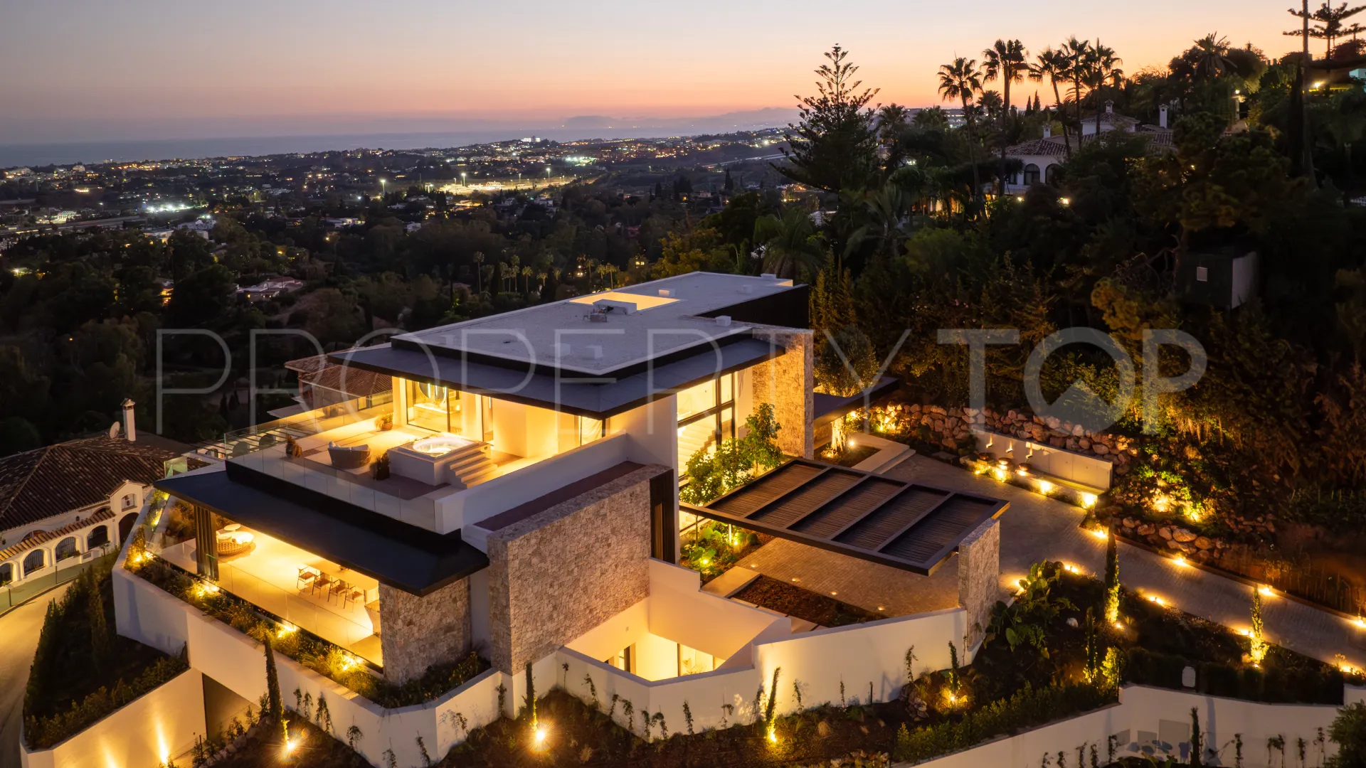 8 bedrooms La Quinta villa for sale