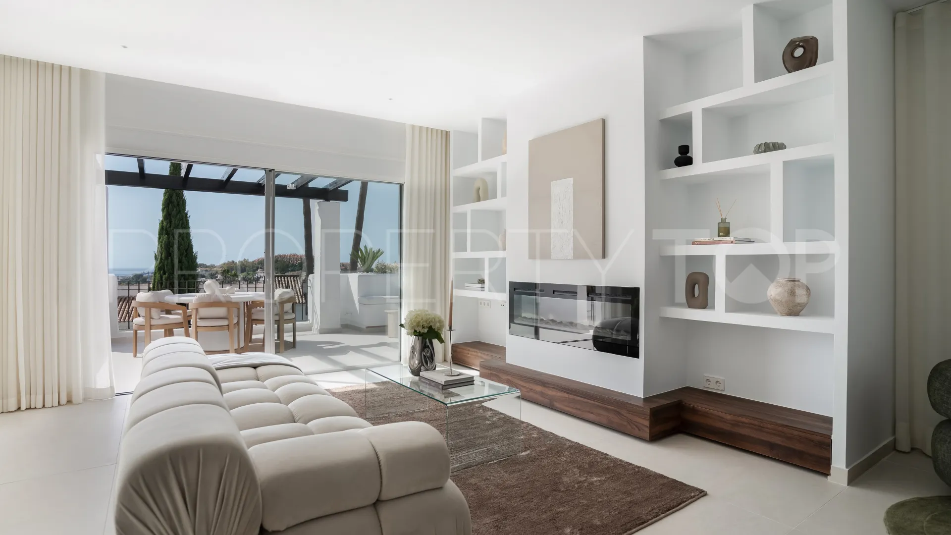 Nueva Andalucia, Ático de 3 dormitorios a la venta
