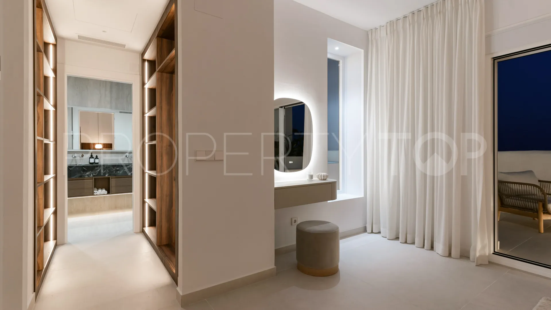 Nueva Andalucia, Ático de 3 dormitorios a la venta