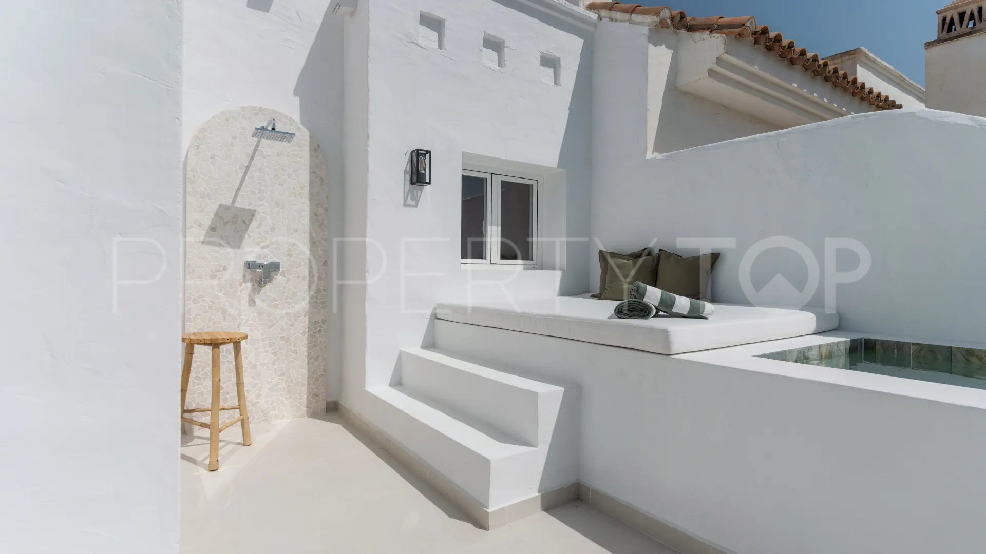 Nueva Andalucia, Ático de 3 dormitorios a la venta