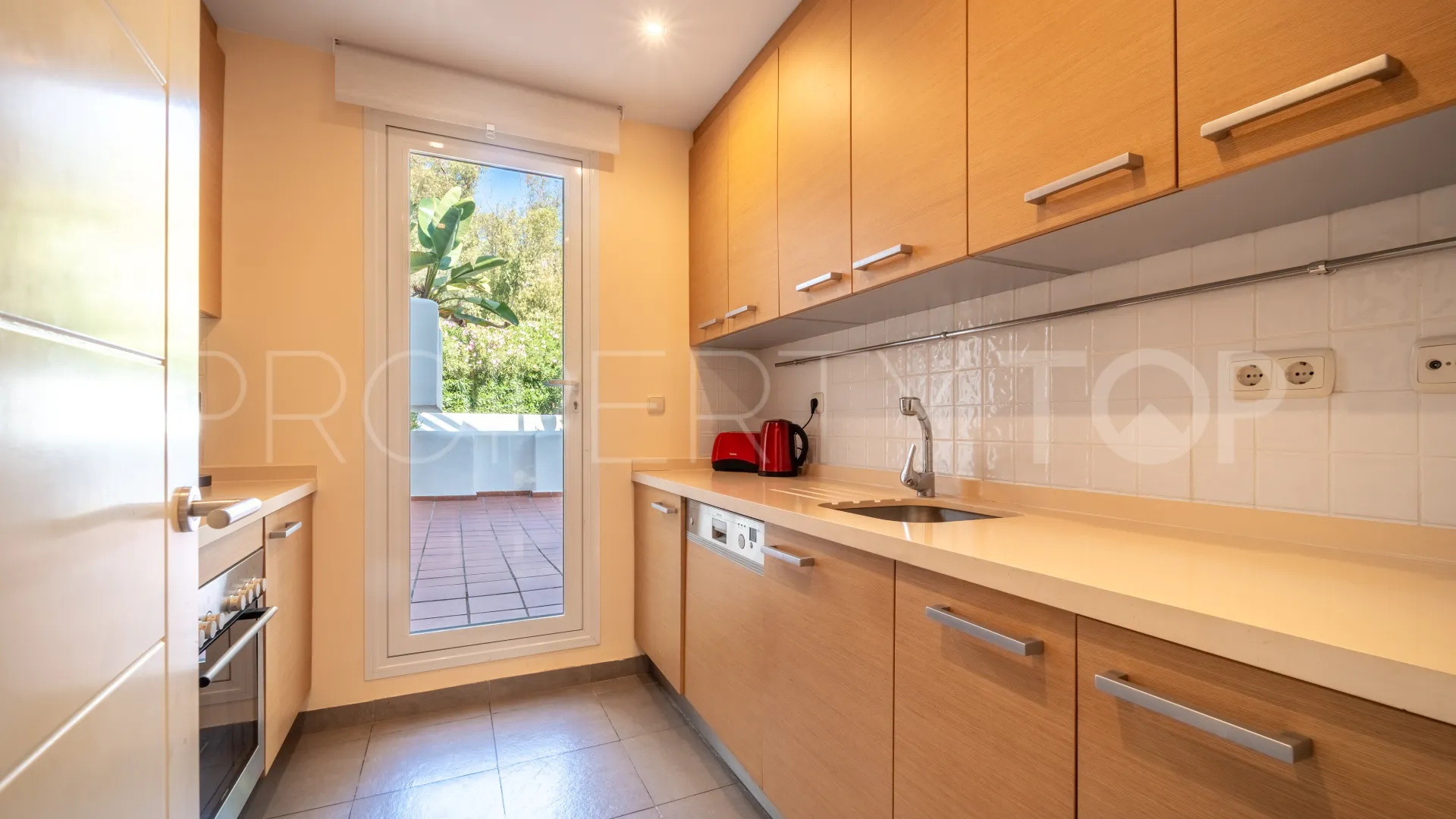 Comprar apartamento planta baja en Alcazaba Beach