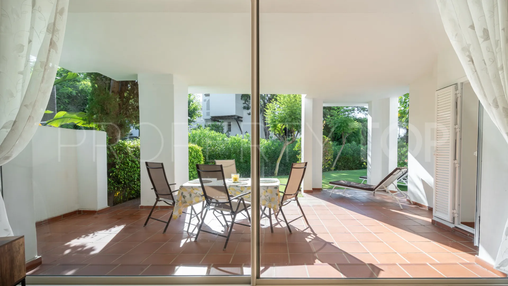 Comprar apartamento planta baja en Alcazaba Beach