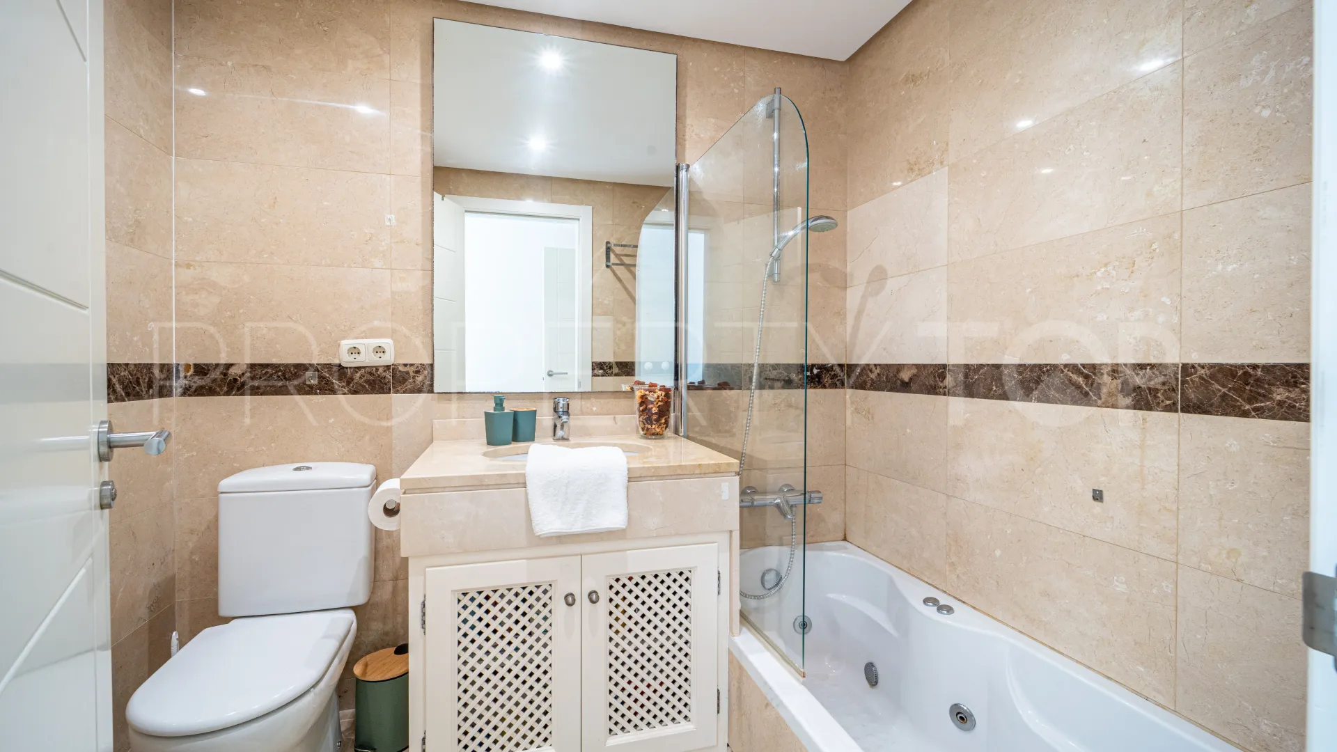 Comprar apartamento planta baja en Alcazaba Beach