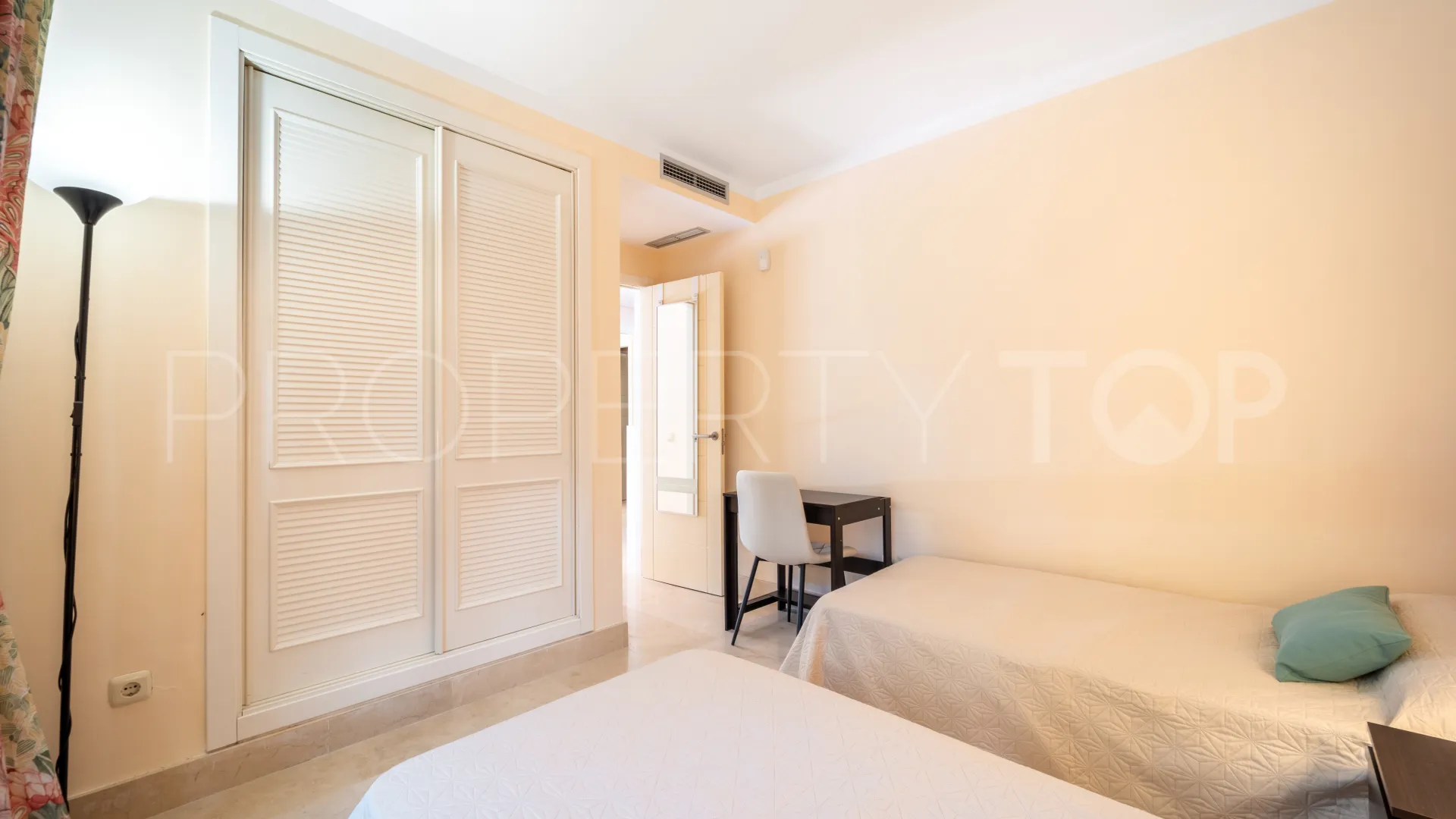Comprar apartamento planta baja en Alcazaba Beach
