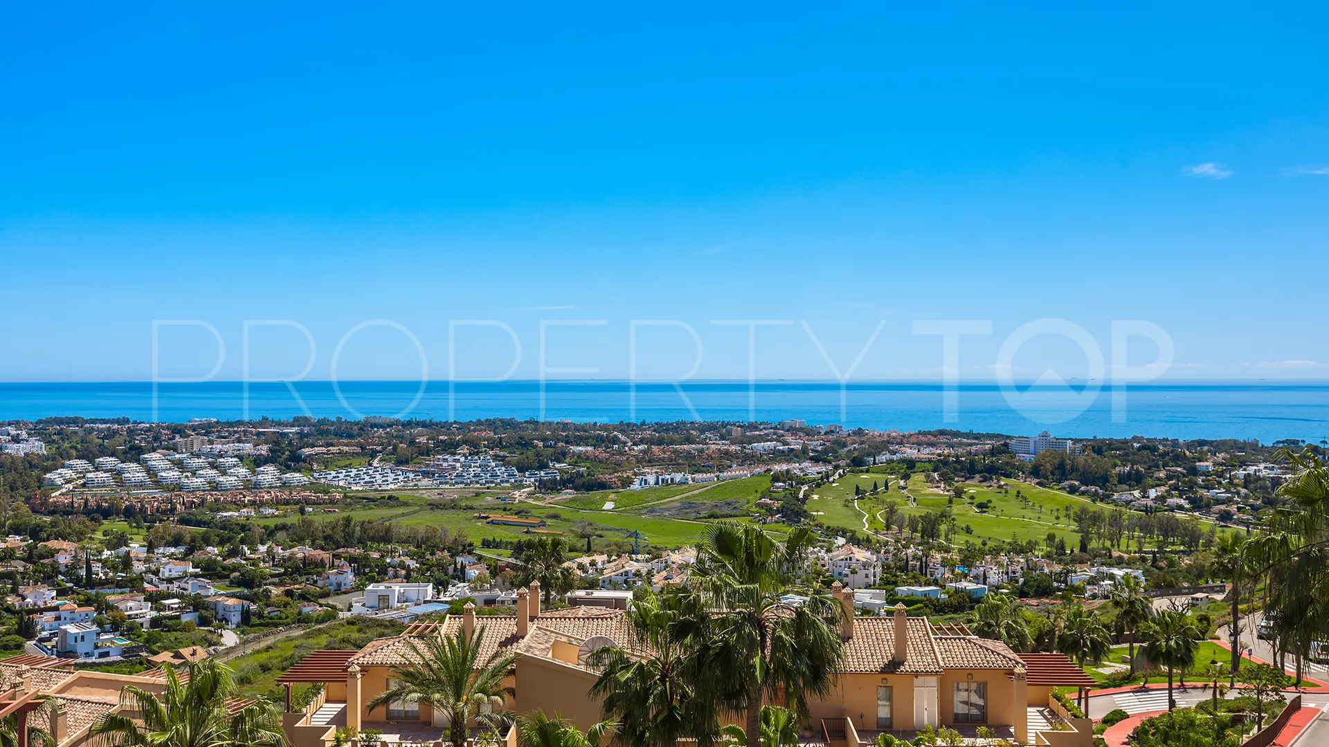 Se vende Ático en Benahavis