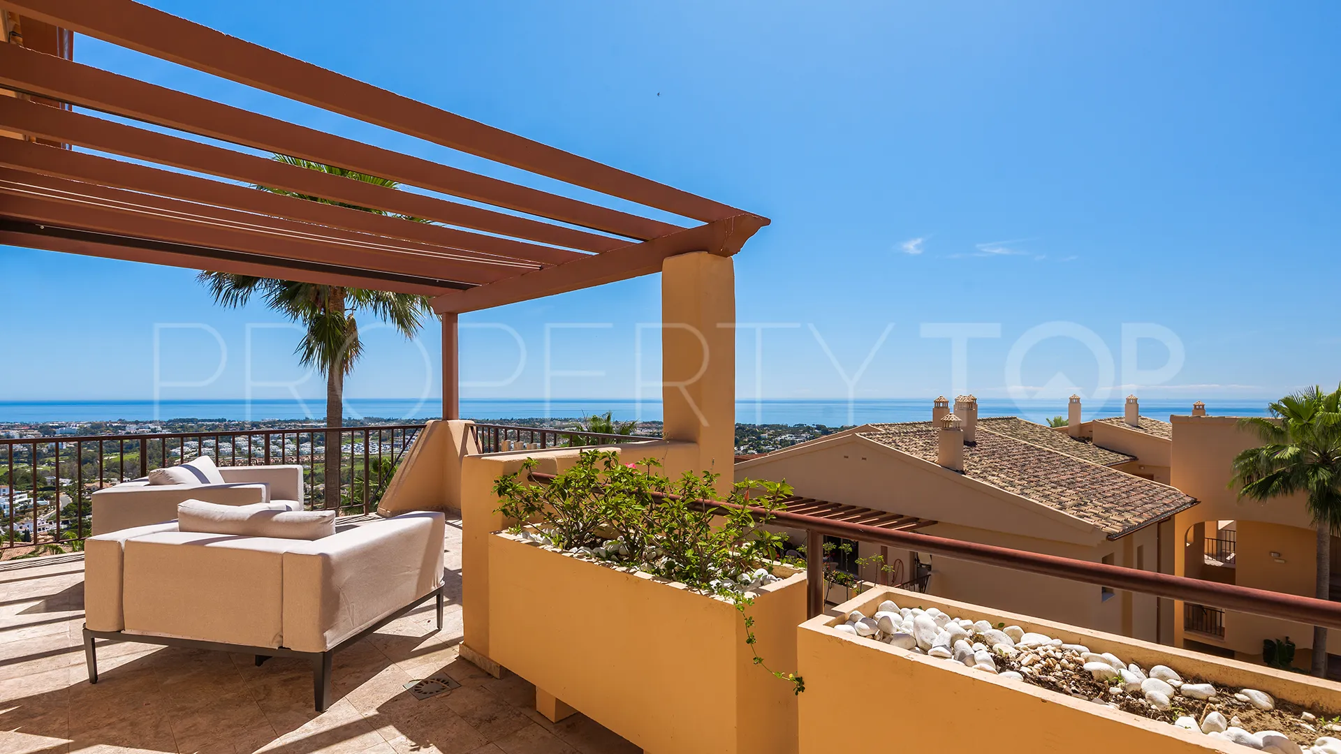 Se vende Ático en Benahavis