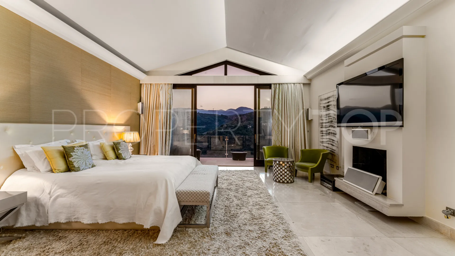 6 bedrooms villa in La Zagaleta for sale