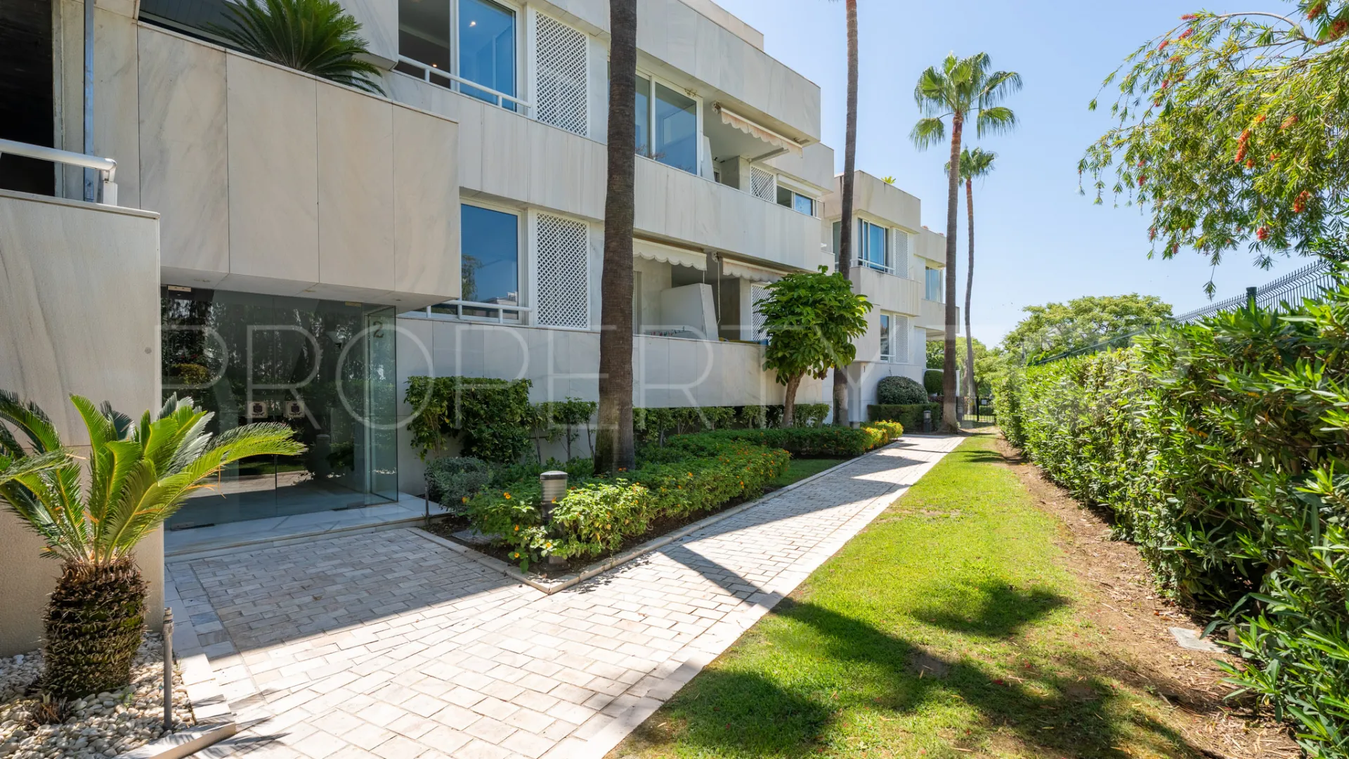 Apartamento en venta en Nueva Andalucia