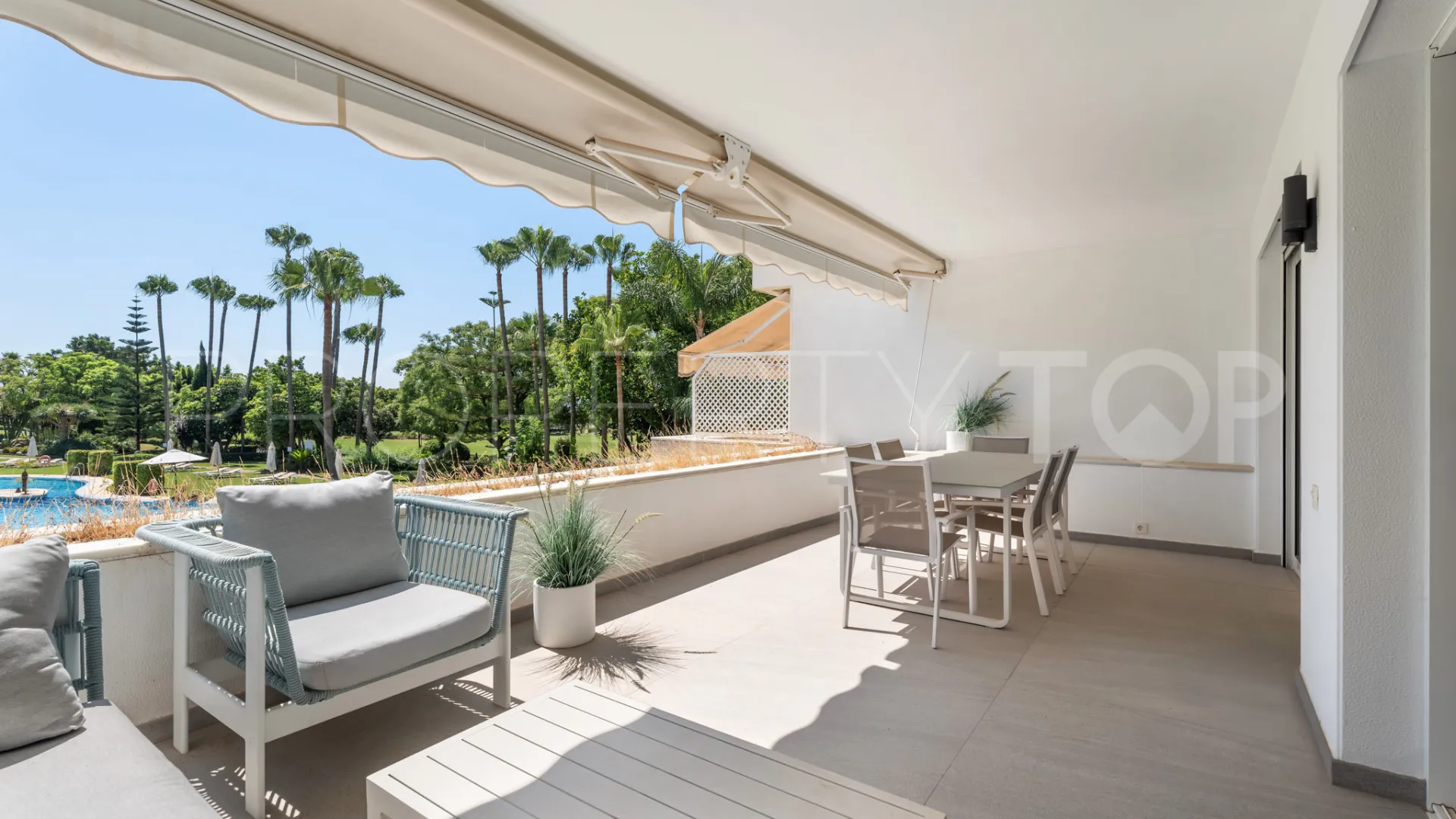 Apartamento en venta en Nueva Andalucia