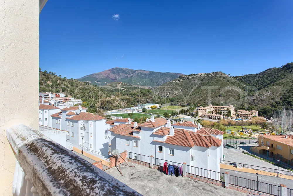 3 bedrooms Benahavis Centro town house for sale