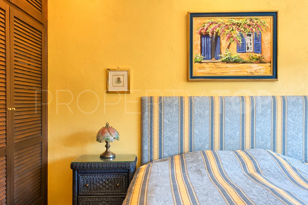 3 bedrooms Benahavis Centro town house for sale