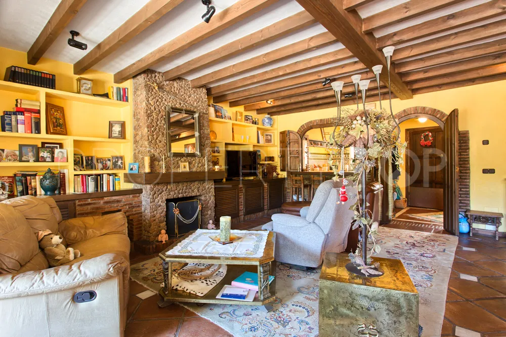 3 bedrooms Benahavis Centro town house for sale