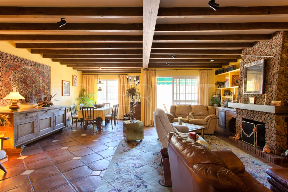 3 bedrooms Benahavis Centro town house for sale