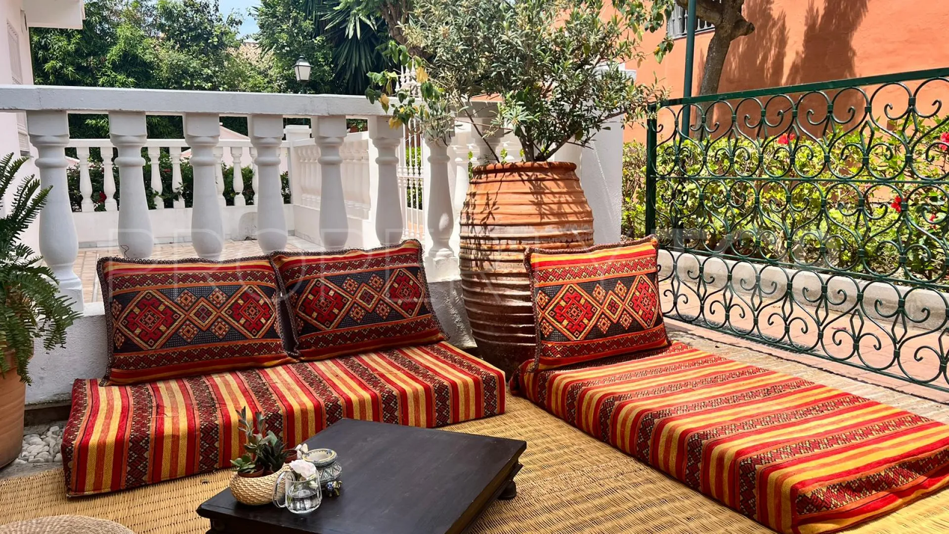 Town house for sale in Estepona East with 3 bedrooms