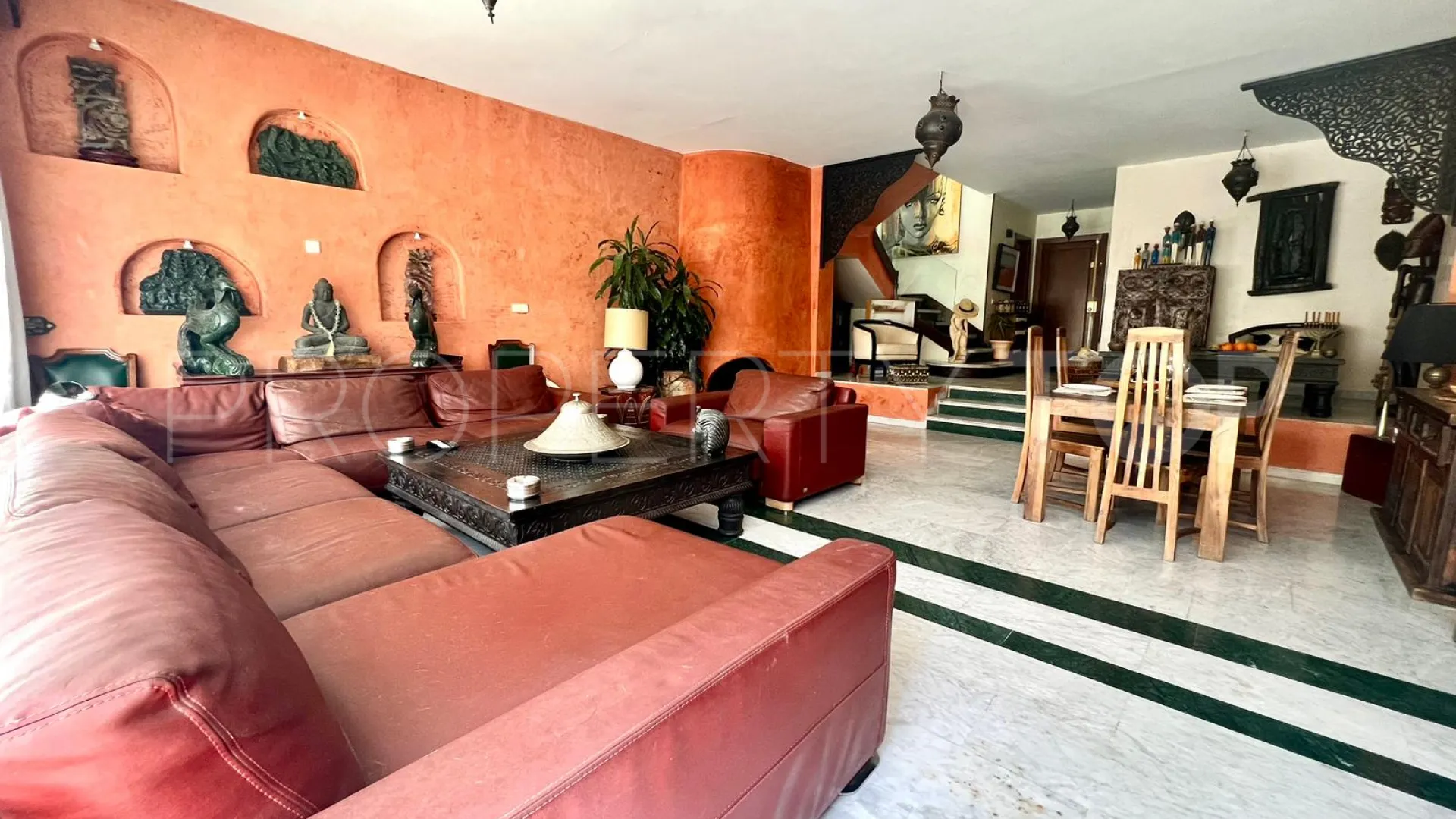 Town house for sale in Estepona East with 3 bedrooms