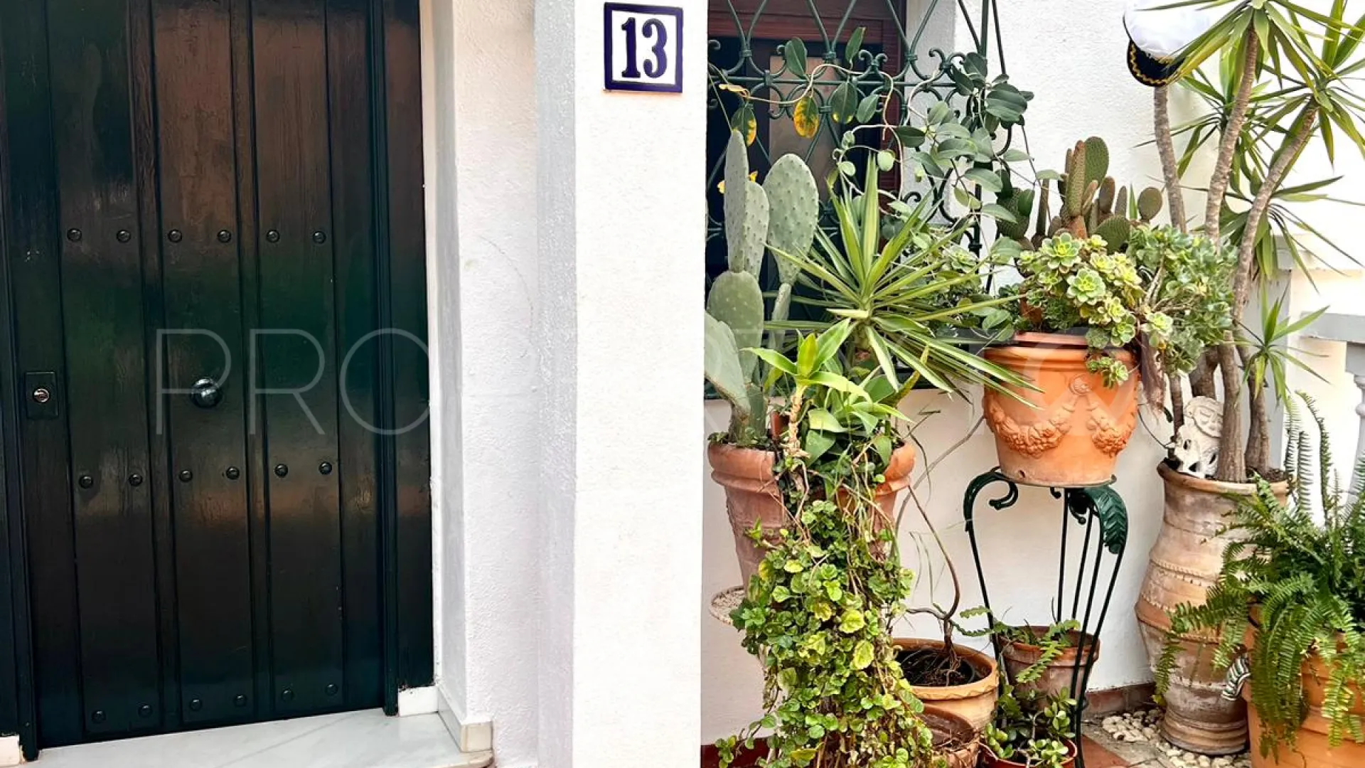 Town house for sale in Estepona East with 3 bedrooms