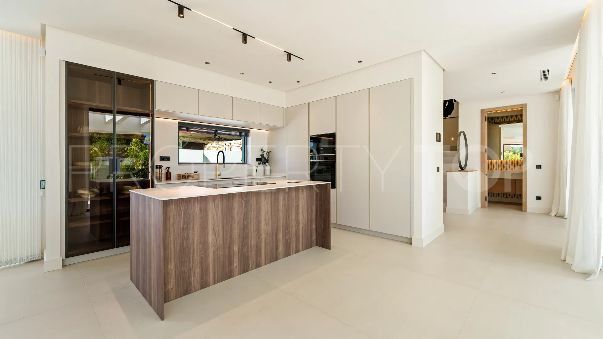 Villa en venta con 5 dormitorios en Linda Vista Baja